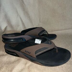 Reef Fanning Men’s Flip Flops with Bottle Opener Size 7 Brown